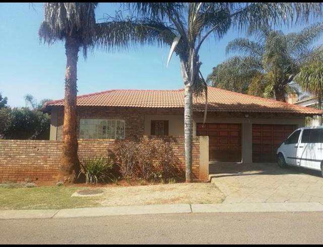 3 BEDROOM PROPERTY TO RENT IN ELDO MANOR